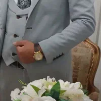 کت و شلوار  و ساعت عقد فقط چند ساعت پوشیده شده .