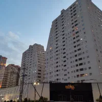 برج بهاران واحد ۱۹۵ متری دریاچه چیتگر