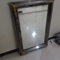 اینه با قاب برنجی
