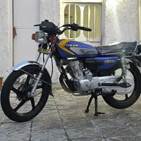 موتور سیکلت 200