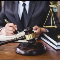 وکیل پایه یک دادگستری و مشاور تخصصی خقوقی