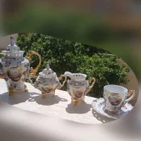 ست ۱۷ پارچه شیر خوری طلاکوب گل برجسته