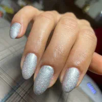 کاشت ناخن،ترمیم|خدمات آرایشگری و زیبایی|ساری, |دیوار