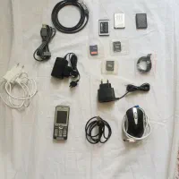موس کامپیوتر و گوشی و کابل شارژ