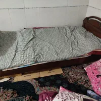 تخت خواب سالم ویک عدد بخاری چوبی مفت هرکدام 1500