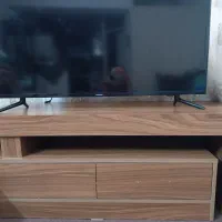 جاکفشی ومیزتلویریزن