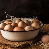 تخم مرغ محلی