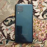 گوشی m32 تمیز