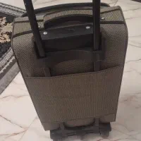 چمدان سایز کوچک برزنتی در حد نو کاملا سالم