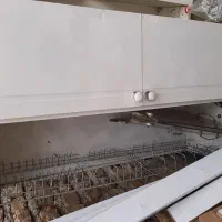 کابینت دیواری فلزی با آب چکان