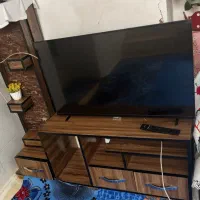 بخاری ومیز تلیویزیون