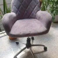 صندلی چرخ دار مبله روکش مخمل
