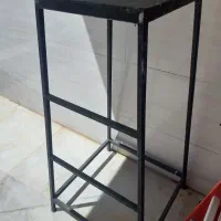 چهارپایه فلزی