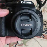 دوربین Canon 700d همراه با دوتا لنز در حد نو