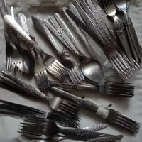 ظروف آشپزخانه وتک مونده