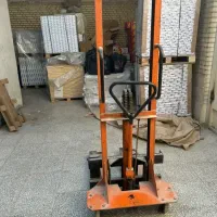 استاکر دستی