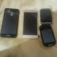 چهار عدد گوشی همه باهم 600