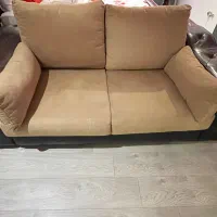 مبل قهوه ای و کرم  دو نفره