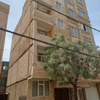واحد ۶۵ متری همراه اتاق ۱۵ متری