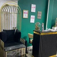 واگزاری و فروش تجهیزات آرایشگاه زنانه درحد نو