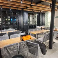 استخدام نیروی خدماتی برای کافه