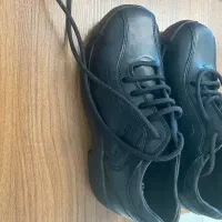 کفش  چرمی ایمنی و کوهنوردی  زنونه سایز ۳۸