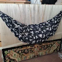 دارقالی با نقشه فرش جلو مبلی مقداری بافته شده