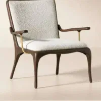 استخدام نیروی متخصص رنگ‌کاری مبلمان