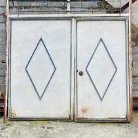 درب ماشین رو بزرگ