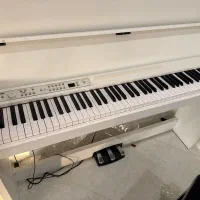 پیانو  korg lp-380