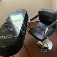 میز ناخن + ۲ عدد صندلی جکدار