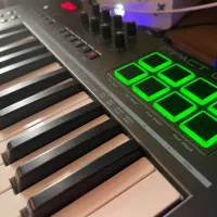 Nektar Impact Lx25 Plus (midi controller)