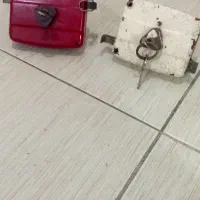 قفل حیاط
