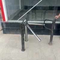 راه بند ورودی فروشگاهی