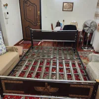 تخت چوبی دونفره سالم