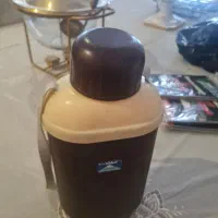 یک عدد قمقمه بزرگ پلاستیکی