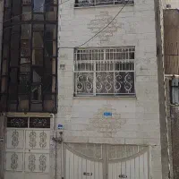 واحد۷۰ متری دربستی (همکف با حیاط و طبقه اول)