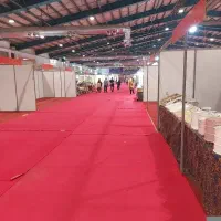 فروشنده سوغات نمایشگاه بین المللی یزد