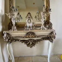 آینه و کنسول