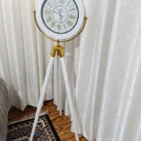 ساعت ایستاده