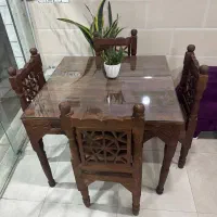 میز ناهار خوری چوبی
