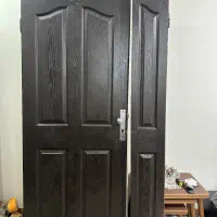 درب ورودی و درب‌ تک
