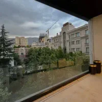 خانه باغ / ایوان / ۳.۳۵۰متر / اعیان