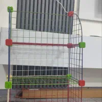 کتابخانه فلزی مشبک