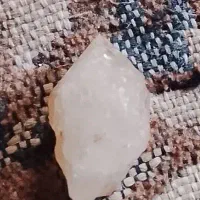 سنگ قیمتی کنار رود خونه پیداش کردم
