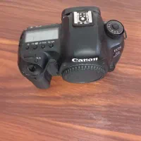 دوربین کانن 5dمارک4 با لنز 24×105