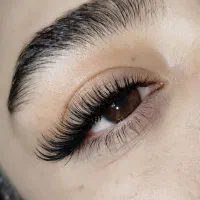 آموزش و خدمات اکستنشن مژه