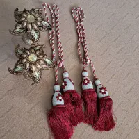 گل میخ پرده و آویز پرده