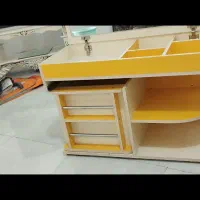 دوتا تخت بزرگ و کوچک