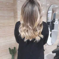 سالن زیبایی آوا رنگ ناخن مژه کراتین اسپا اصلاح تتو